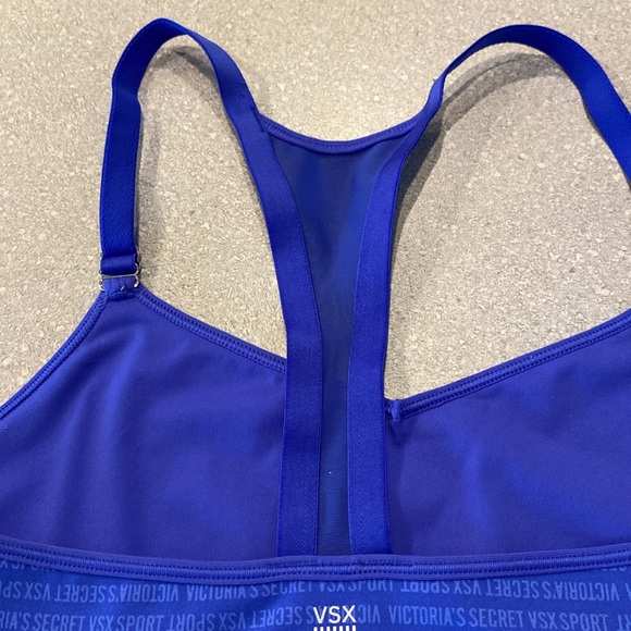 Victoria’s Secret sports bra. - Picture 5 of 5